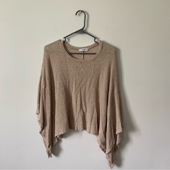 Hashtag OS tan Cream Knit Distressed Coastal Cropped Sweater Shirt fits S/M - Picture 1 of 6